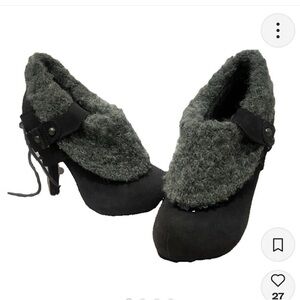 BUNDLE. Shoes and a jacket